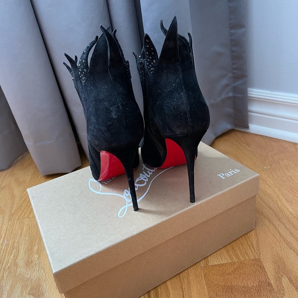Authentic Christian Louboutin suede booties - Picture 5 of 10